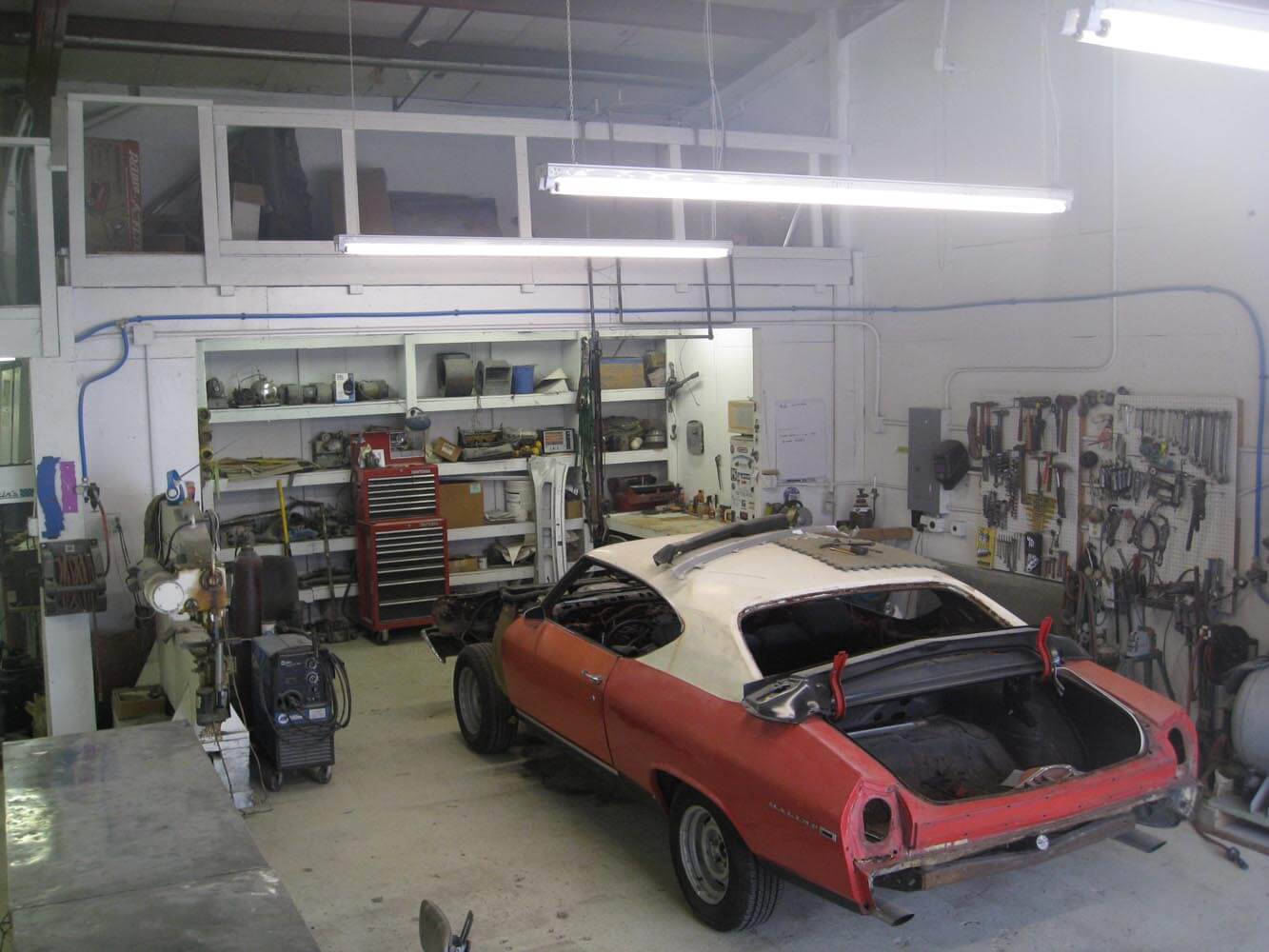 Shop Pictures Kidd Darrin's Restoration and Custom Cars Melbourne Florida