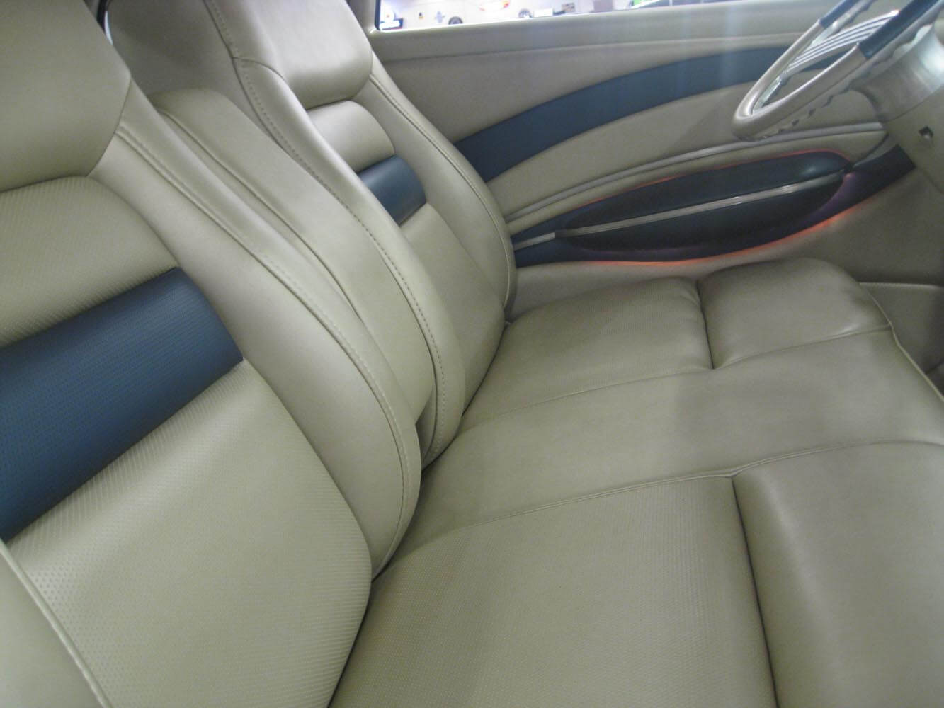 Kid Darrins Melbourne Florida Custom Car Interiors